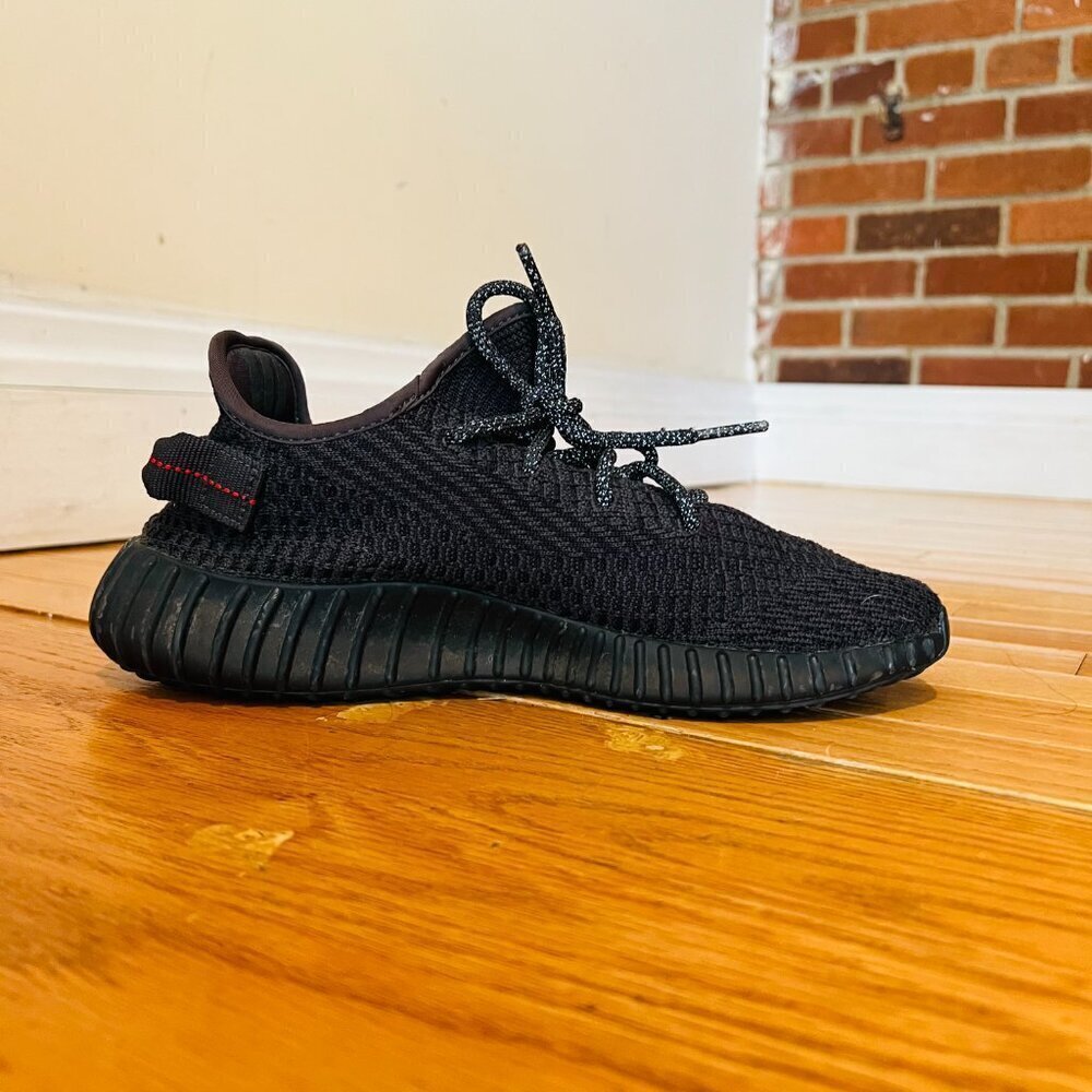 Authentic Adidas Yeezy Boost 350 V2 'Black Reflective' Size 8 - Picture 3 of 15